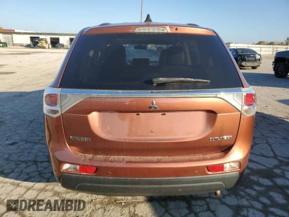 2014 Mitsubishi Outlander SE with VIN JA4AZ3A38EZ000782, listed as a Copart auction lot 90980475 with Not provided miles and Clean title. Bid and sale history available at DreamBid. Image 6.