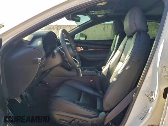 ✅ 2021 Mazda 3 Premium • VIN: JM1BPAML4M1306651 • Lot: 95499275. Listed on Copart with 32,050 mi. Free auction sales archive from the USA and detailed vehicle history report at DreamBid. Image 7.