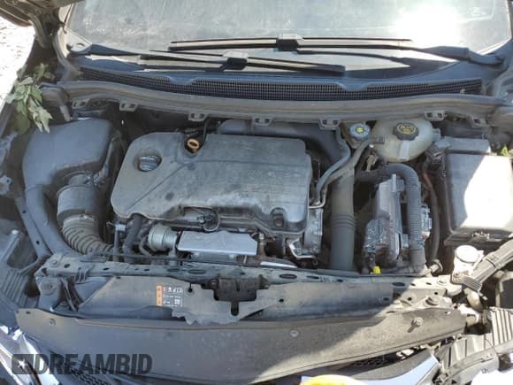 ✅ 2019 Chevrolet Cruze LT • VIN: 1G1BE5SM8K7107825 • Lot: 57915853. Listed on Copart with 101,993 mi. Free auction sales archive from the USA and detailed vehicle history report at DreamBid. Image 11.