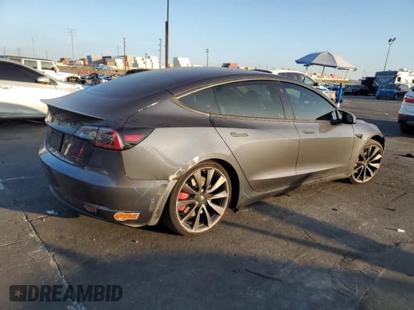 ✅ 2020 Tesla Model 3 Performance • VIN: 5YJ3E1EC7LF714589 • Лот: 90745695. Опубликован ранее на Copart с пробегом 76 197 миль. Бесплатный доступ к архиву аукционных продаж из США и подробный отчёт об истории автомобиля на DreamBid. Изображение 3.