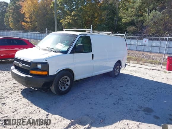 ✅ 2010 Chevrolet Express Cargo • VIN: 1GCUGADX3A1131204 • Lot: 40709065. Listed on IAAI with 312,430 mi. Free auction sales archive from the USA and detailed vehicle history report at DreamBid. Image 17.