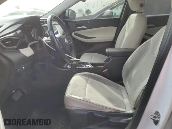 ✅ 2020 Buick Encore GX Preferred • VIN: KL4MMBS28LB131745 • Лот: 86693695. Опубликован ранее на Copart с пробегом 66 495 миль. Бесплатный доступ к архиву аукционных продаж из США и подробный отчёт об истории автомобиля на DreamBid. Изображение 7.