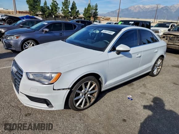 ✅ 2015 Audi A3 Premium • VIN: WAUACGFF8F1002286 • Lot: 93831885. Wystawiony na Copart z przebiegiem 92 398 mil. Bezpłatny archiwum sprzedaży aukcyjnych z USA i szczegółowy raport historii pojazdu na DreamBid. Zdjęcie 1.