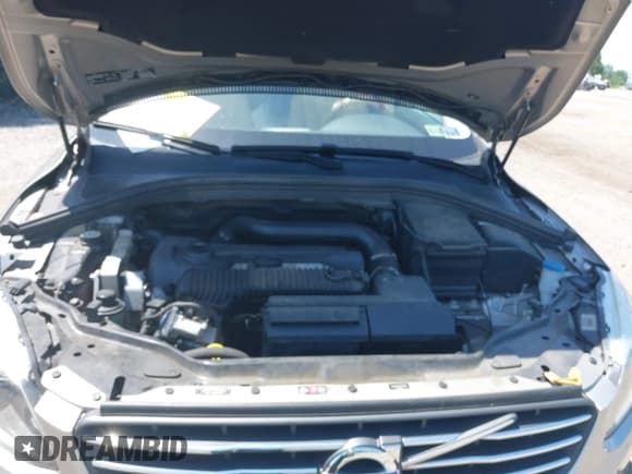 ✅ 2015 Volvo XC60 T5 • VIN: YV4612RK5F2677952 • Лот: 42559645. Опубликован ранее на IAAI с пробегом 89 670 миль. Бесплатный доступ к архиву аукционных продаж из США и подробный отчёт об истории автомобиля на DreamBid. Изображение 10.