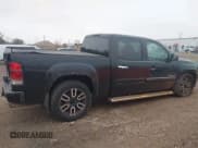 ✅ 2007 GMC Sierra Denali • VIN: 2GTEK638771661866 • Lot: 43706706. Wystawiony na IAAI z przebiegiem 217 333 mil. Bezpłatny archiwum sprzedaży aukcyjnych z USA i szczegółowy raport historii pojazdu na DreamBid. Zdjęcie 13.