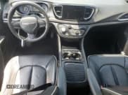 ✅ 2022 Chrysler Pacifica Limited • VIN: 2C4RC1GG6NR136945 • Лот: 62832065. Опубликован ранее на Copart с пробегом 64 402 миль. Бесплатный доступ к архиву аукционных продаж из США и подробный отчёт об истории автомобиля на DreamBid. Изображение 8.