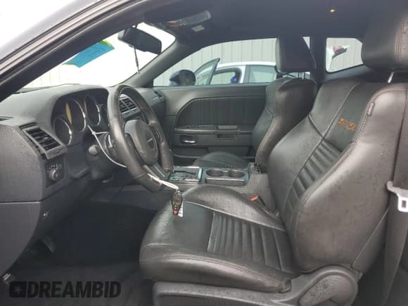 ✅ 2014 Dodge Challenger Shaker • VIN: 2C3CDYBT6EH276956 • Lot: 81261384. Wystawiony na Copart z przebiegiem 78 133 mil. Bezpłatny archiwum sprzedaży aukcyjnych z USA i szczegółowy raport historii pojazdu na DreamBid. Zdjęcie 7.