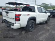 ✅ 2023 Nissan Frontier Pro-4X • VIN: 1N6ED1EK6PN668535 • Lot: 43045490. Wystawiony na IAAI z przebiegiem 73 465 mil. Bezpłatny archiwum sprzedaży aukcyjnych z USA i szczegółowy raport historii pojazdu na DreamBid. Zdjęcie 4.