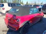 ✅ 2013 MINI Convertible S • VIN: WMWZP3C55DT705938 • Lot: 41372294. Wystawiony na IAAI z przebiegiem 118 481 mil. Bezpłatny archiwum sprzedaży aukcyjnych z USA i szczegółowy raport historii pojazdu na DreamBid. Zdjęcie 4.