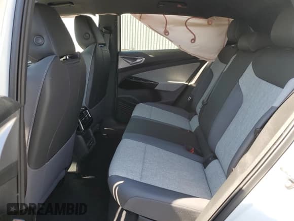 ✅ 2025 Volkswagen ID.4 Pro • VIN: 1V2CRPE83SC007633 • Лот: 64758145. Опубликован ранее на Copart с пробегом 346 миль. Бесплатный доступ к архиву аукционных продаж из США и подробный отчёт об истории автомобиля на DreamBid. Изображение 11.