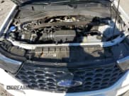 ✅ 2022 Ford Explorer ST-Line • VIN: 1FMSK7KH6NGC39741 • Lot: 85345384. Wystawiony na Copart z przebiegiem 54 740 mil. Bezpłatny archiwum sprzedaży aukcyjnych z USA i szczegółowy raport historii pojazdu na DreamBid. Zdjęcie 14.