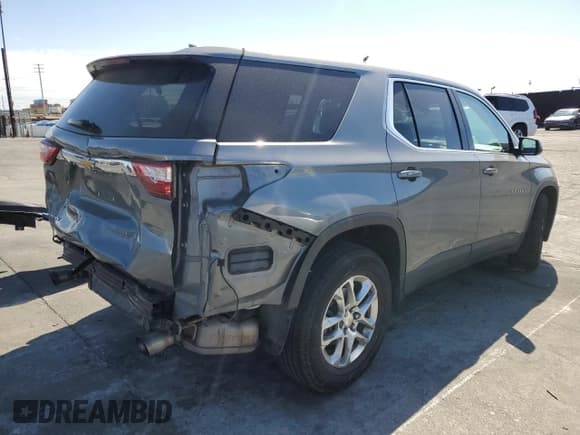 ✅ 2021 Chevrolet Traverse LS • VIN: 1GNERFKW3MJ166150 • Lot: 82398425. Wystawiony na Copart z przebiegiem 145 591 mil. Bezpłatny archiwum sprzedaży aukcyjnych z USA i szczegółowy raport historii pojazdu na DreamBid. Zdjęcie 3.