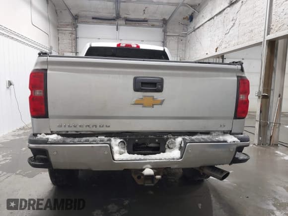 ✅ 2015 Chevrolet Silverado 2500HD LT • VIN: 1GC1KVEG0FF128133 • Lot: 43741035. Listed on IAAI with 47,650 mi. Free auction sales archive from the USA and detailed vehicle history report at DreamBid. Image 16.