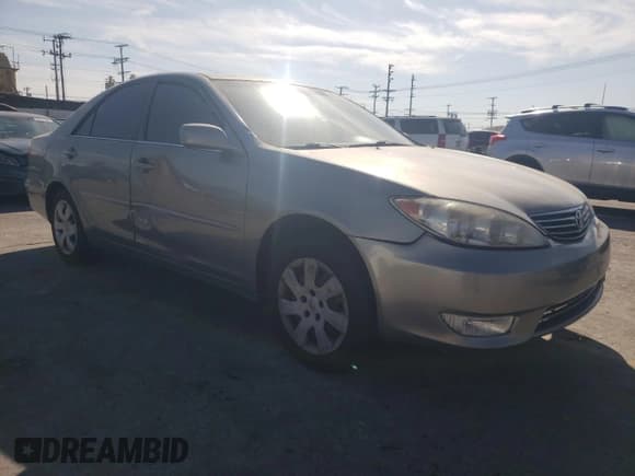 ✅ 2006 Toyota Camry LE • VIN: 4T1BF30K56U625467 • Lot: 90703625. Wystawiony na Copart z przebiegiem 147 687 mil. Bezpłatny archiwum sprzedaży aukcyjnych z USA i szczegółowy raport historii pojazdu na DreamBid. Zdjęcie 4.