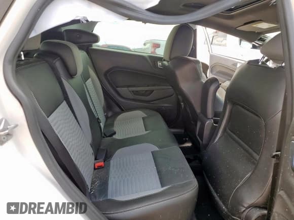 ✅ 2017 Ford Fiesta ST • VIN: 3FADP4GX4HM102343 • Lot: 68319205. Wystawiony na Copart z przebiegiem 105 594 mil. Bezpłatny archiwum sprzedaży aukcyjnych z USA i szczegółowy raport historii pojazdu na DreamBid. Zdjęcie 10.