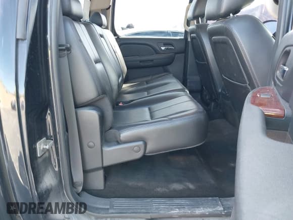 ✅ 2010 Chevrolet Silverado 1500 LTZ • VIN: 3GCRCTE08AG145163 • Lot: 40663859. Listed on IAAI with 139,046 mi. Free auction sales archive from the USA and detailed vehicle history report at DreamBid. Image 8.