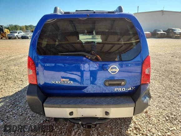 ✅ 2015 Nissan Xterra Pro-4X • VIN: 5N1AN0NW7FN663978 • Lot: 82487755. Wystawiony na Copart z przebiegiem 116 365 mil. Bezpłatny archiwum sprzedaży aukcyjnych z USA i szczegółowy raport historii pojazdu na DreamBid. Zdjęcie 6.