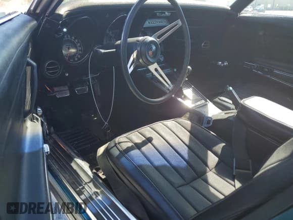 ✅ 1972 Chevrolet Corvette • VIN: 1Z37K2S513355 • Лот: 82448774. Опубликован ранее на Copart с пробегом 18 628 миль. Бесплатный доступ к архиву аукционных продаж из США и подробный отчёт об истории автомобиля на DreamBid. Изображение 8.