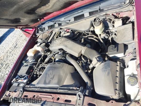 ✅ 1994 Lincoln Town Car Executive • VIN: 1LNLM81W3RY704691 • Lot: 43693759. Wystawiony na IAAI z przebiegiem Nie podano. Bezpłatny archiwum sprzedaży aukcyjnych z USA i szczegółowy raport historii pojazdu na DreamBid. Zdjęcie 10.