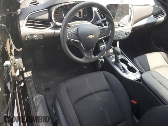 ✅ 2024 Chevrolet Malibu LT • VIN: 1G1ZD5ST9RF198029 • Lot: 68915315. Wystawiony na Copart z przebiegiem 28 721 mil mil. Skorzystaj z bezpłatnego archiwum sprzedaży aukcyjnych z USA i zobacz szczegółowy raport historii pojazdu na DreamBid. Zdjęcie 8.