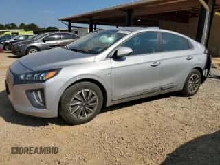 2020 Hyundai Ioniq Limited с VIN KMHC85LJ8LU061998, выставлен на аукционе Copart как лот 67935414 с пробегом 39 404 миль миль и Списание • Salvage title. История ставок и продаж доступна на DreamBid. Изображение 1.