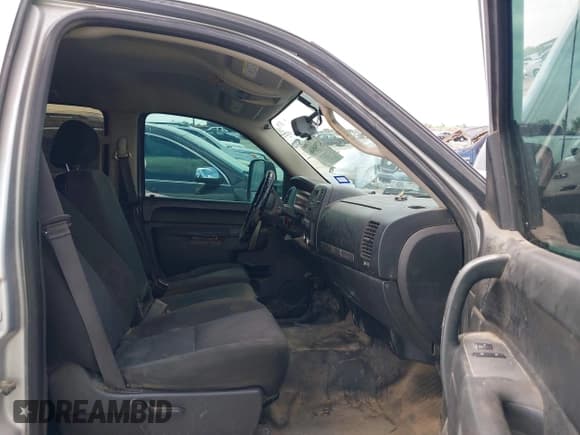 ✅ 2014 Chevrolet Silverado 2500HD LT • VIN: 1GC1KXE82EF145437 • Lot: 42394046. Listed on IAAI with 393,771 mi. Free auction sales archive from the USA and detailed vehicle history report at DreamBid. Image 5.