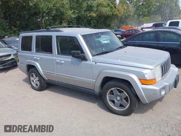 ✅ 2010 Jeep Commander Sport • VIN: 1J4RG4GK3AC130074 • Лот: 43197558. Опубликован ранее на IAAI с пробегом 149 157 миль. Бесплатный доступ к архиву аукционных продаж из США и подробный отчёт об истории автомобиля на DreamBid. Изображение 1.