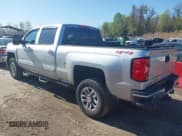 ✅ 2017 Chevrolet Silverado 2500HD LT • VIN: 1GC1KVEY7HF169306 • Lot: 41984377. Wystawiony na IAAI z przebiegiem 198 184 mil. Bezpłatny archiwum sprzedaży aukcyjnych z USA i szczegółowy raport historii pojazdu na DreamBid. Zdjęcie 3.
