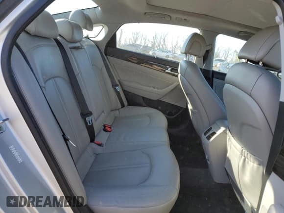 ✅ 2016 Hyundai Sonata Limited • VIN: KMHE34L17GA019394 • Lot: 39476483. Listed on Copart with 44,408 mi. Free auction sales archive from the USA and detailed vehicle history report at DreamBid. Image 10.