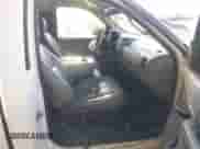 2010 Chevrolet Silverado 1500 Work Truck z VIN 1GCPCPEA1AZ215626, wystawiony jako IAAI lot #43373577 z przebiegiem 286 892 mil mil oraz . Historia ofert i sprzedaży dostępna na DreamBid. Obrazek 5.