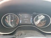 ✅ 2018 Jeep Compass Limited • VIN: 3C4NJDCB9JT433473 • Lot: 82695985. Wystawiony na Copart z przebiegiem 83 526 mil. Bezpłatny archiwum sprzedaży aukcyjnych z USA i szczegółowy raport historii pojazdu na DreamBid. Zdjęcie 9.