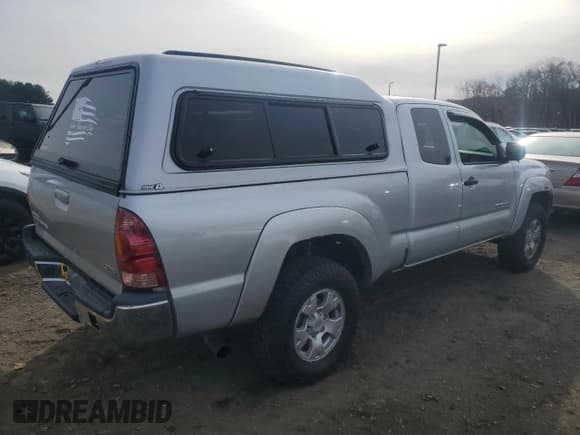 ✅ 2007 Toyota Tacoma • VIN: 5TEUX42N17Z457388 • Lot: 91279745. Wystawiony na Copart z przebiegiem 137 219 mil. Bezpłatny archiwum sprzedaży aukcyjnych z USA i szczegółowy raport historii pojazdu na DreamBid. Zdjęcie 3.