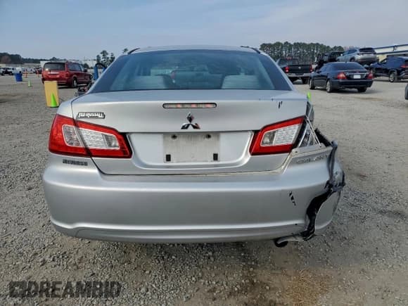 ✅ 2011 Mitsubishi Galant ES • VIN: 4A32B3FFXBE015852 • Lot: 93675995. Listed on Copart with 75,400 mi. Free auction sales archive from the USA and detailed vehicle history report at DreamBid. Image 6.