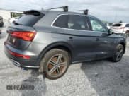 ✅ 2018 Audi SQ5 Premium Plus • VIN: WA1A4AFY7J2009628 • Lot: 71949005. Wystawiony na Copart z przebiegiem 122 905 mil. Bezpłatny archiwum sprzedaży aukcyjnych z USA i szczegółowy raport historii pojazdu na DreamBid. Zdjęcie 3.
