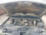 ✅ 2005 Chevrolet Silverado 2500HD LS • VIN: 1GCHK23275F915180 • Lot: 43714299. Wystawiony na IAAI z przebiegiem 135 346 mil. Bezpłatny archiwum sprzedaży aukcyjnych z USA i szczegółowy raport historii pojazdu na DreamBid. Zdjęcie 10.