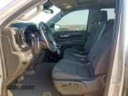 ✅ 2022 GMC Sierra 1500 SLE • VIN: 3GTUUBED4NG623878 • Лот: 68942895. Опубликован ранее на Copart с пробегом 71 983 миль. Бесплатный доступ к архиву аукционных продаж из США и подробный отчёт об истории автомобиля на DreamBid. Изображение 7.