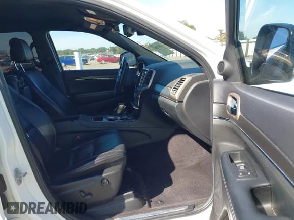 ✅ 2016 Jeep Grand Cherokee Limited • VIN: 1C4RJEBG6GC368560 • Lot: 43522007. Listed on IAAI with 94,275 mi. Free auction sales archive from the USA and detailed vehicle history report at DreamBid. Image 5.