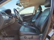 ✅ 2013 Volkswagen Passat SE • VIN: 1VWBH7A38DC011249 • Lot: 71111525. Listed on Copart with 227,045 mi. Free auction sales archive from the USA and detailed vehicle history report at DreamBid. Image 7.