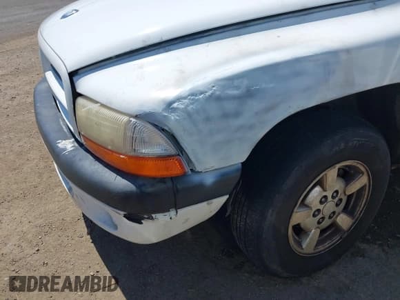 ✅ 2001 Dodge Dakota • VIN: 1B7GL22X91S188051 • Lot: 40048902. Listed on IAAI with 304,305 mi. Free auction sales archive from the USA and detailed vehicle history report at DreamBid. Image 17.