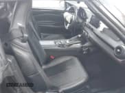 ✅ 2018 Mazda MX-5 Miata Grand Touring • VIN: JM1NDAM76J0205170 • Lot: 41963698. Wystawiony na IAAI z przebiegiem 108 136 mil. Bezpłatny archiwum sprzedaży aukcyjnych z USA i szczegółowy raport historii pojazdu na DreamBid. Zdjęcie 5.