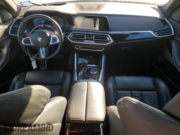 ✅ 2022 BMW X5 M • VIN: 5YMJU0C06N9M19369 • Lot: 83088734. Wystawiony na Copart z przebiegiem 35 382 mil. Bezpłatny archiwum sprzedaży aukcyjnych z USA i szczegółowy raport historii pojazdu na DreamBid. Zdjęcie 8.