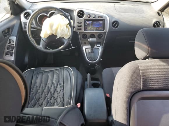 ✅ 2005 Pontiac Vibe • VIN: 5Y2SM63835Z449032 • Lot: 80680665. Listed on Copart with 138,649 mi. Free auction sales archive from the USA and detailed vehicle history report at DreamBid. Image 8.