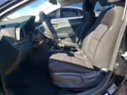 ✅ 2019 Hyundai Elantra SE • VIN: 5NPD74LF2KH475160 • Lot: 71840075. Listed on Copart with 118,091 mi. Free auction sales archive from the USA and detailed vehicle history report at DreamBid. Image 7.