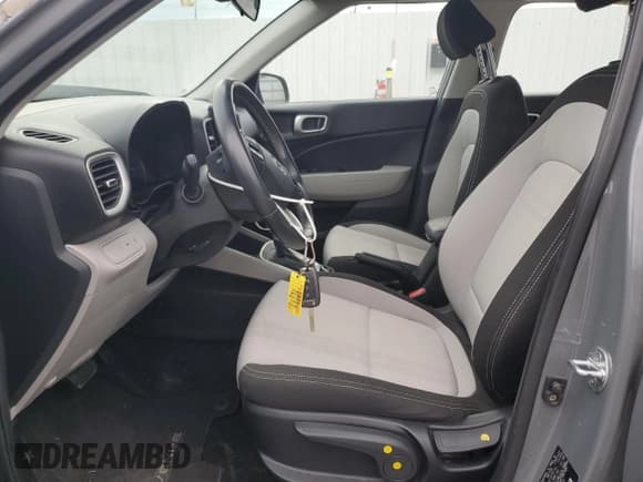 ✅ 2022 Hyundai Venue Limited • VIN: KMHRC8A38NU133123 • Лот: 85143485. Опубликован ранее на Copart с пробегом Не указан. Бесплатный доступ к архиву аукционных продаж из США и подробный отчёт об истории автомобиля на DreamBid. Изображение 7.