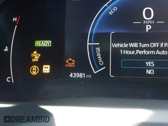 2025 Toyota Camry LE z VIN 4T1DAACKXSU524698, wystawiony jako IAAI lot #43123707 z przebiegiem 43 981 mil mil oraz . Historia ofert i sprzedaży dostępna na DreamBid. Obrazek 15.