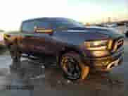 2020 Ram 1500 Rebel z VIN 1C6RRELT9LN303468, wystawiony jako Copart lot #71399722 z przebiegiem 18 822 mil mil oraz . Historia ofert i sprzedaży dostępna na DreamBid. Obrazek 1.