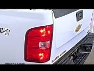 ✅ 2013 Chevrolet Silverado 2500HD Work Truck • VIN: 1GC2KVCG2DZ197215 • Lot: 42451517. Wystawiony na IAAI z przebiegiem 188 273 mil. Bezpłatny archiwum sprzedaży aukcyjnych z USA i szczegółowy raport historii pojazdu na DreamBid. Zdjęcie 1.