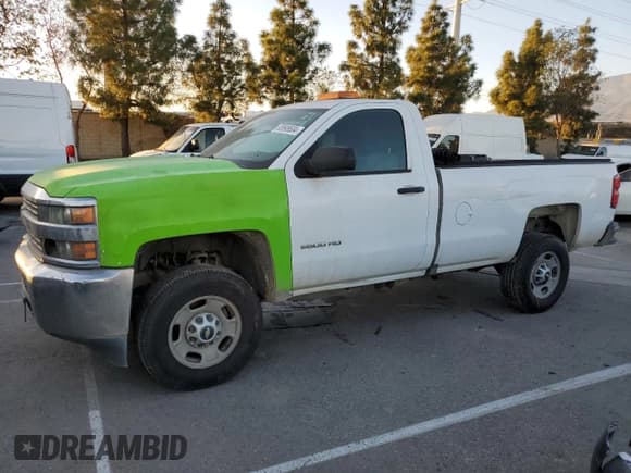 ✅ 2017 Chevrolet Silverado 2500HD Work Truck • VIN: 1GC0CUEG5HZ371196 • Lot: 83695604. Wystawiony na Copart z przebiegiem 403 741 mil. Bezpłatny archiwum sprzedaży aukcyjnych z USA i szczegółowy raport historii pojazdu na DreamBid. Zdjęcie 1.