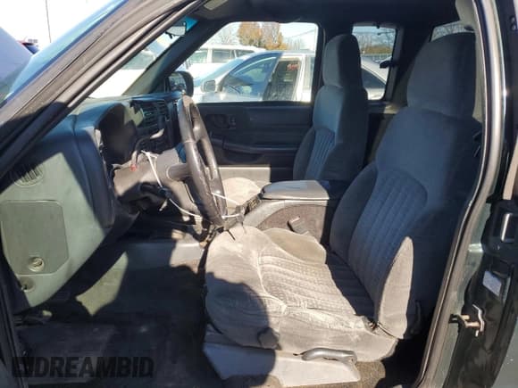 ✅ 2002 Chevrolet S-10 LS • VIN: 1GCCS19W628246558 • Лот: 82486694. Опубликован ранее на Copart с пробегом 198 809 миль. Бесплатный доступ к архиву аукционных продаж из США и подробный отчёт об истории автомобиля на DreamBid. Изображение 7.