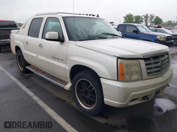 ✅ 2006 Cadillac Escalade EXT • VIN: 3GYEK62N76G203171 • Лот: 42322569. Опубликован ранее на IAAI с пробегом 281 195 миль. Бесплатный доступ к архиву аукционных продаж из США и подробный отчёт об истории автомобиля на DreamBid. Изображение 1.